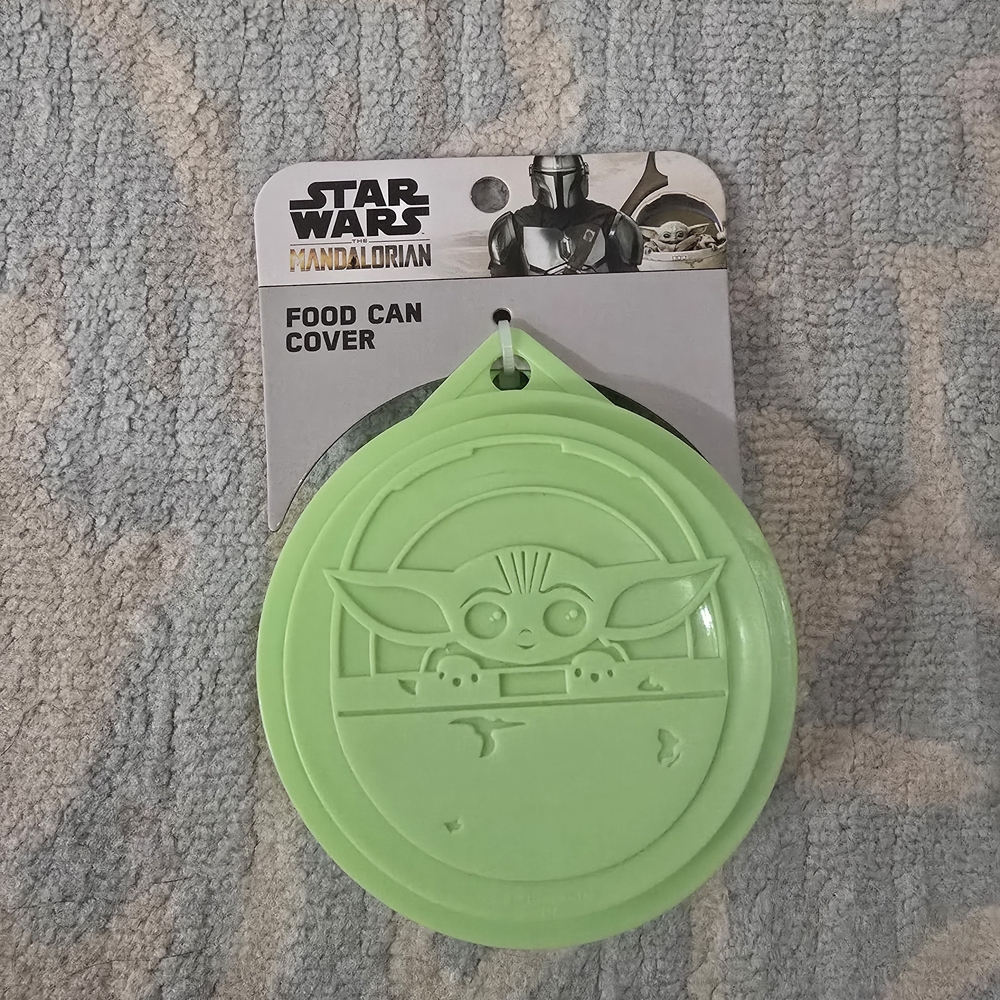 3 Star Wars Mandalorian Green Food Can Cover